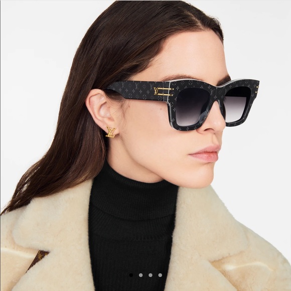 Louis Vuitton Accessories Louis Vuitton Blade Square Sunglasses